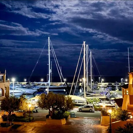 Luxury Altea, Beachfront Apartment Altea la Vieja